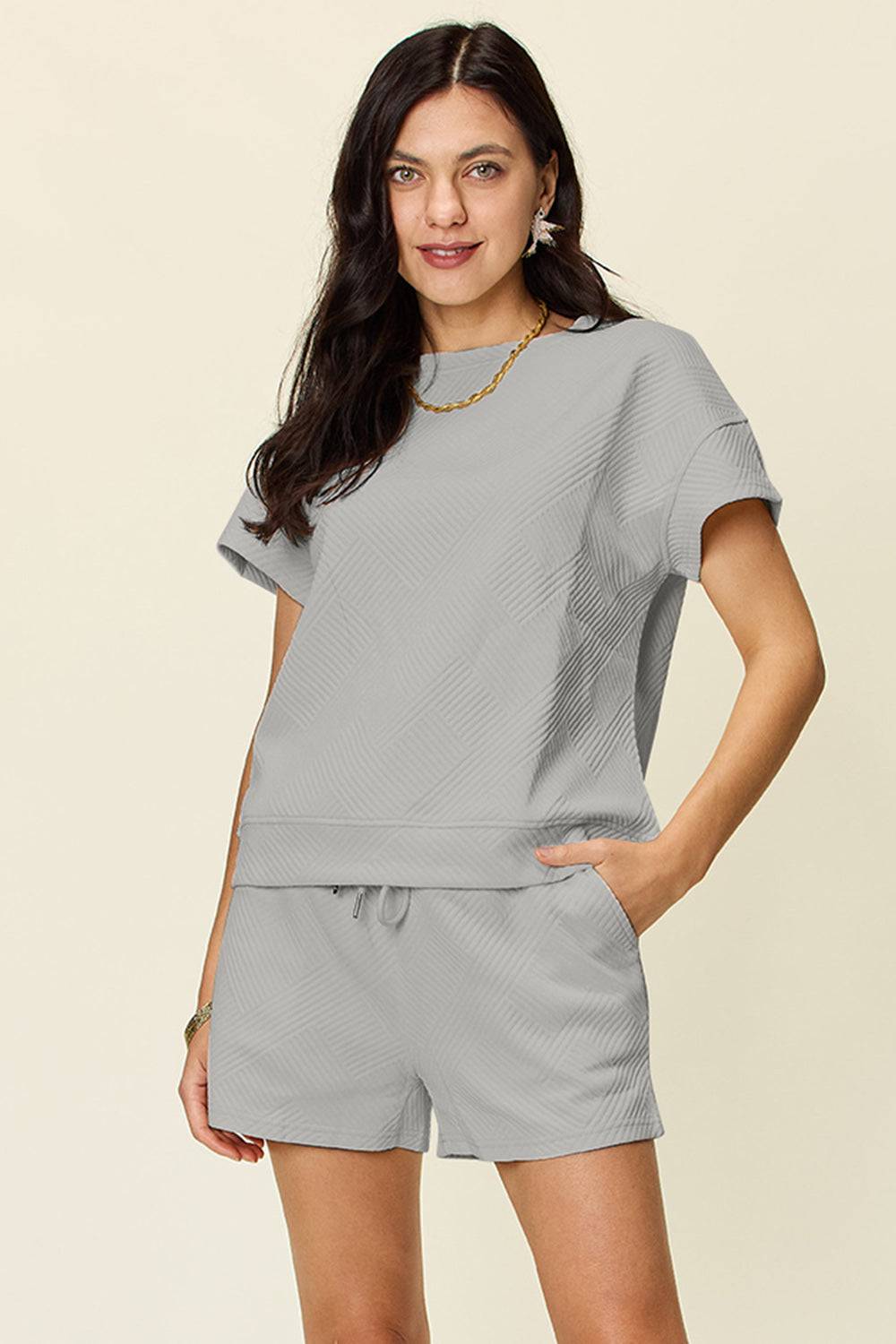 NEWYORKLISTED STYLE COLLECTION: Short Sleeve T-Shirt and Drawstring Shorts Set - NEWYORKLISTED