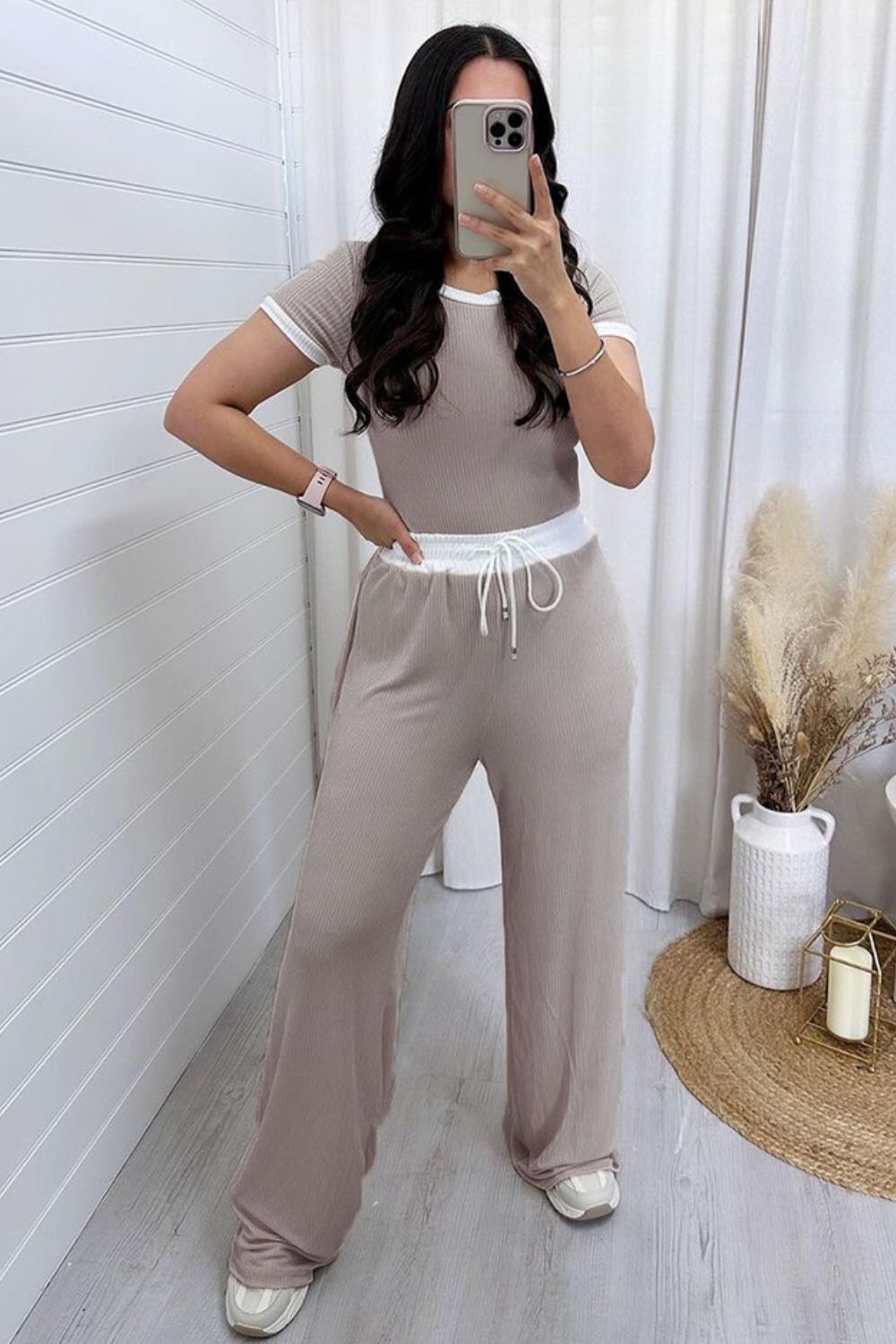 NYLD: Contrast Trim Round Neck Top and Pants Set - NEWYORKLISTED