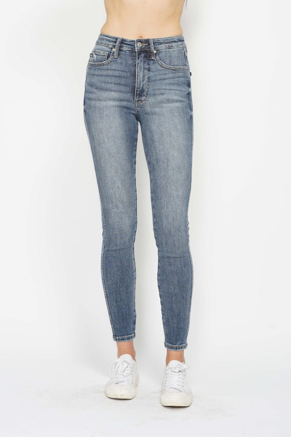 NEWYORKLISTED STYLE COLLECTION: Full Size Tummy Control Contrast Wash Skinny Jeans - NEWYORKLISTED