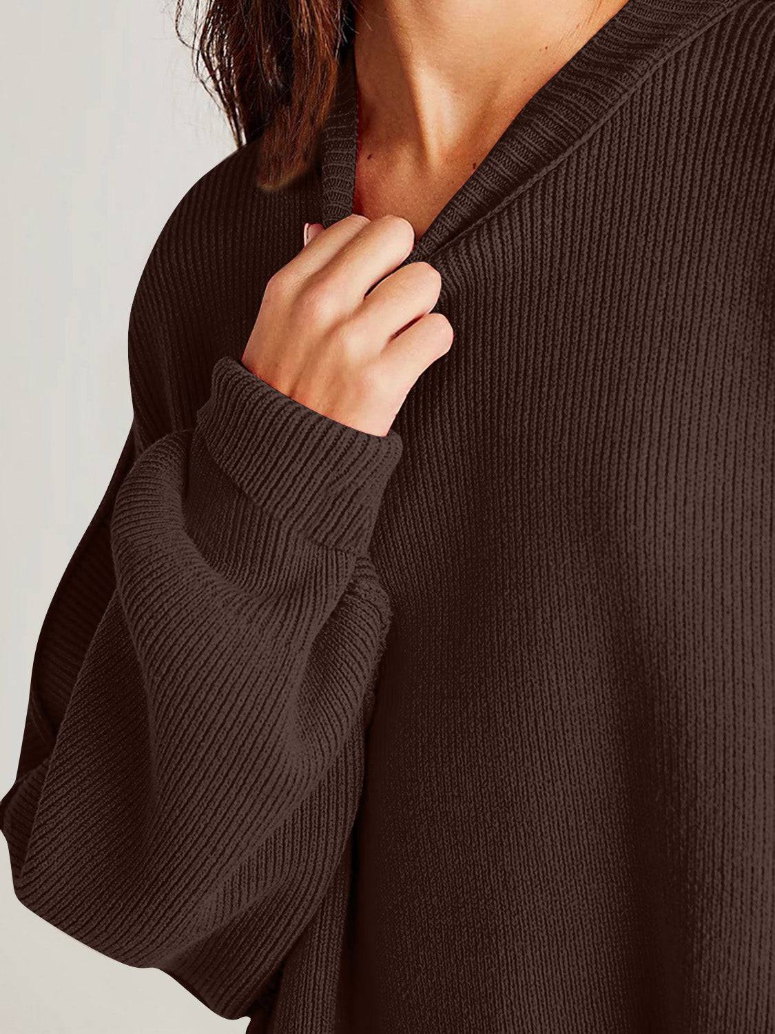 NEWYORKLISTED STYLE COLLECTION: Round Neck Long Sleeve Sweater - NEWYORKLISTED