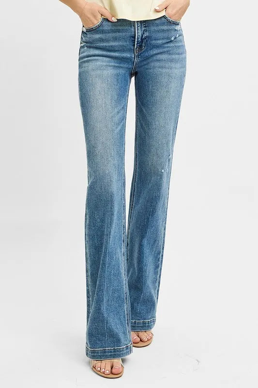 NEWYORKLISTED STYLE COLLECTION: RISEN Full Size Distressed Detail Bootcut Jeans