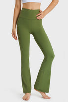 NEWYORKLISTED ACTIVEWEAR COLLECTION: Green yoga pants worn by a person on a white background