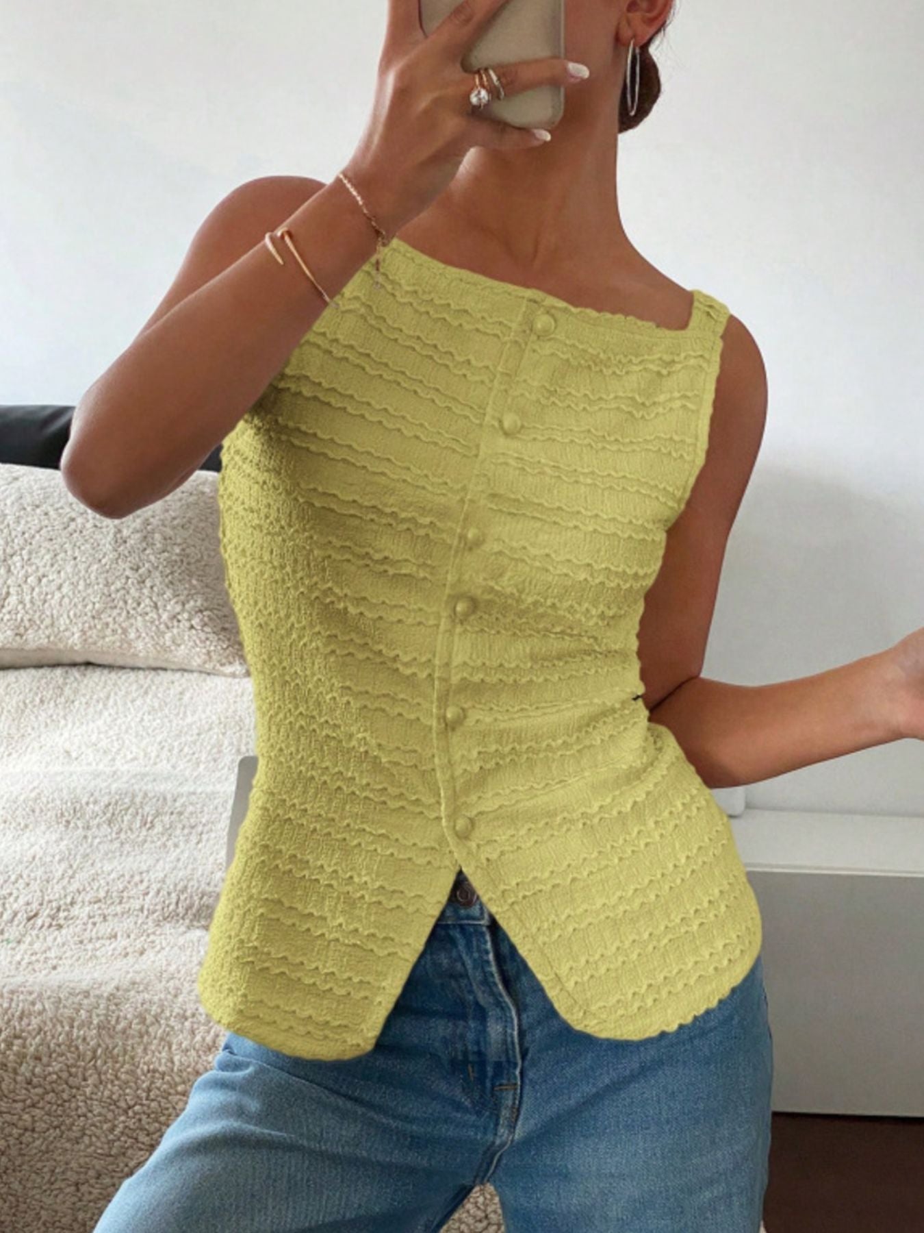 7ae23f25-3dda-49ce-8126-2de1a919644e-Max