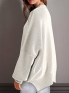 NEWYORKLISTED STYLE COLLECTION: Round Neck Long Sleeve Sweater - NEWYORKLISTED