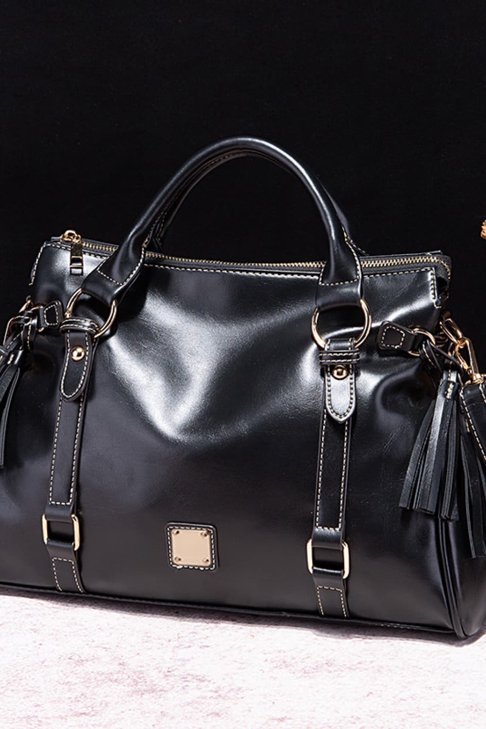 NEWYORKLISTED STYLE COLLECTION: Vegan Leather Handbag with Tassels - NEWYORKLISTED