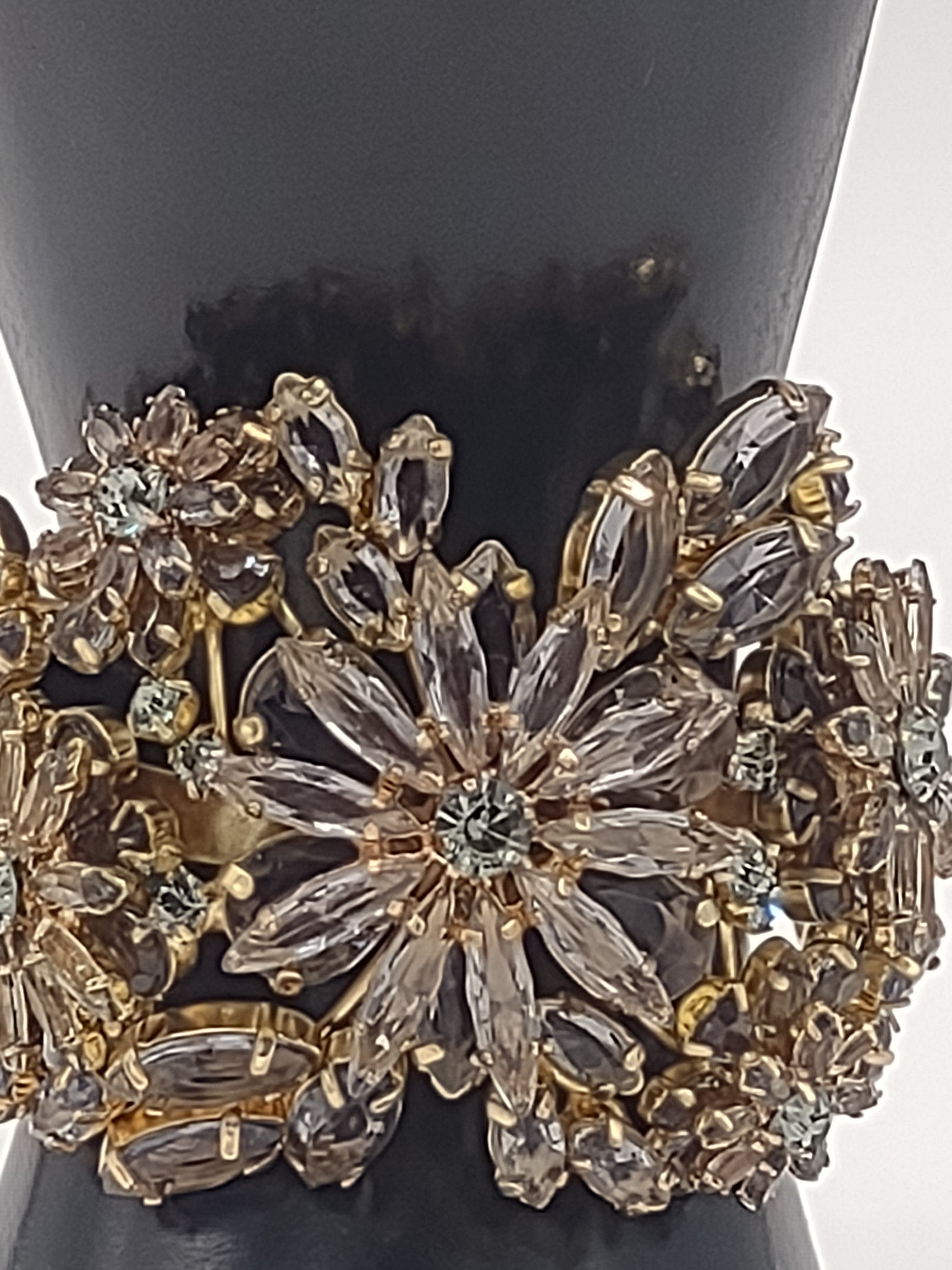 NEWYORKLISTED - Vintage Sparkling Crystal Brillant Cuff Bracelet - NEWYORKLISTED