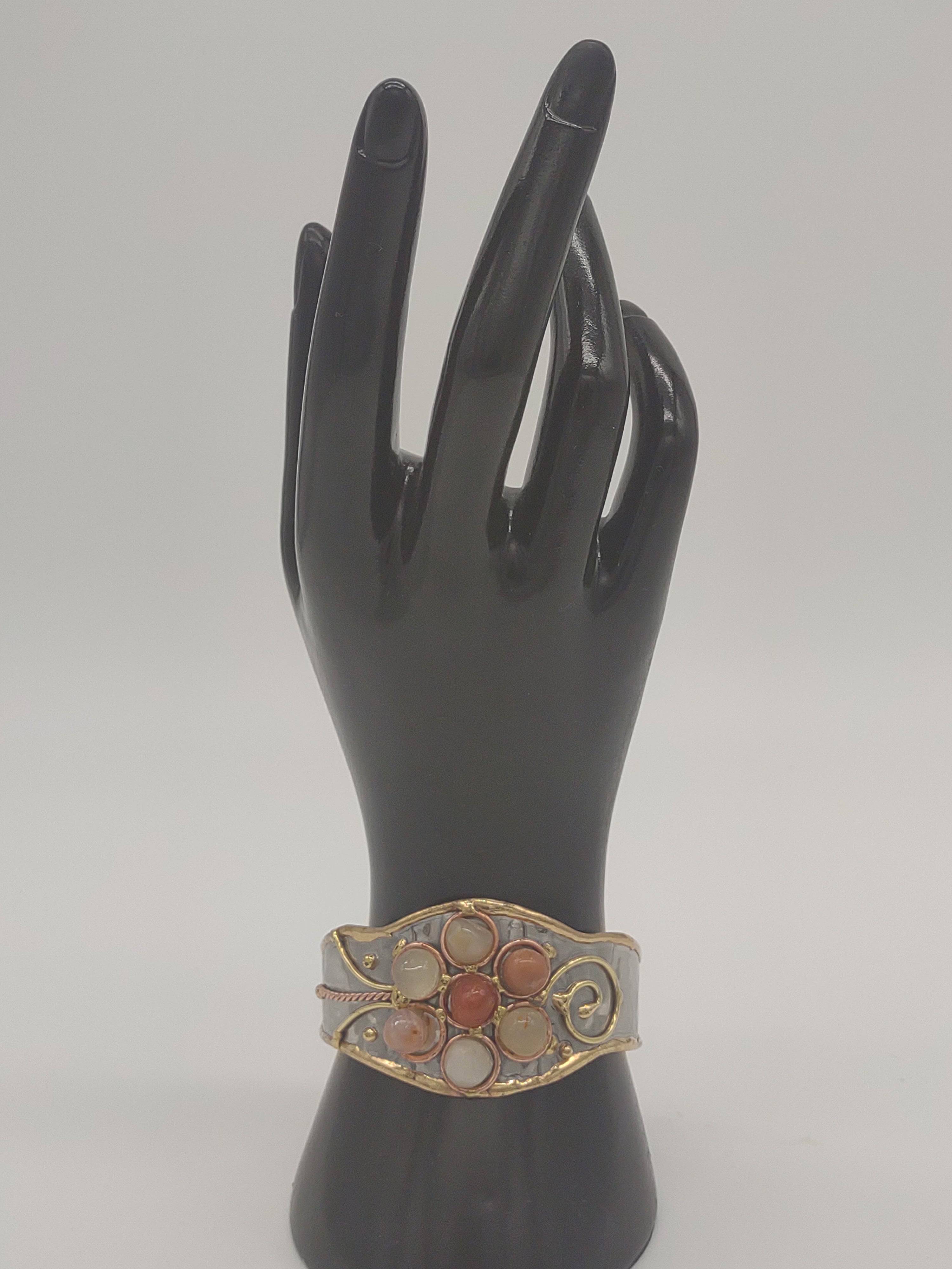 NEWYORKLISTED - Vintage Agate Flower Mixed Metal Cuff Bracelet - NEWYORKLISTED
