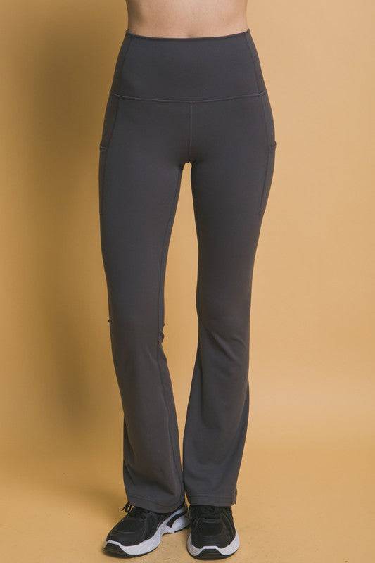NEWYORKLISTED STYLE COLLECTION: High Waist Flare Leggings with Side Pockets - NEWYORKLISTED