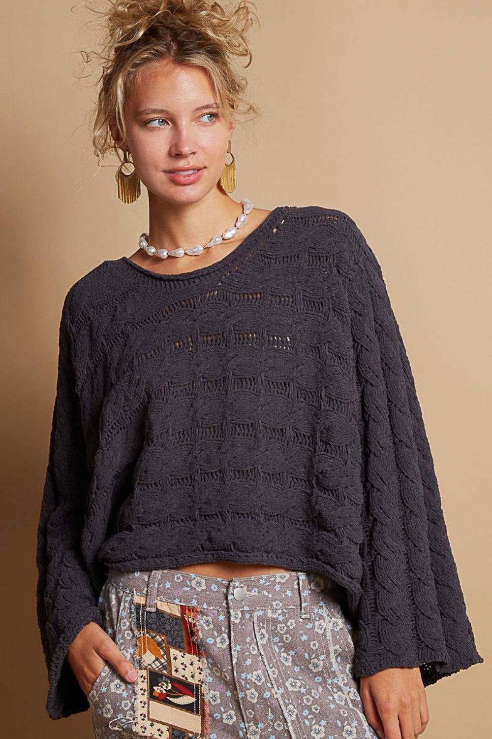 NEWYORKLISTED STYLE COLLECTION: Round Neck Cable Knit Cropped Sweater - NEWYORKLISTED