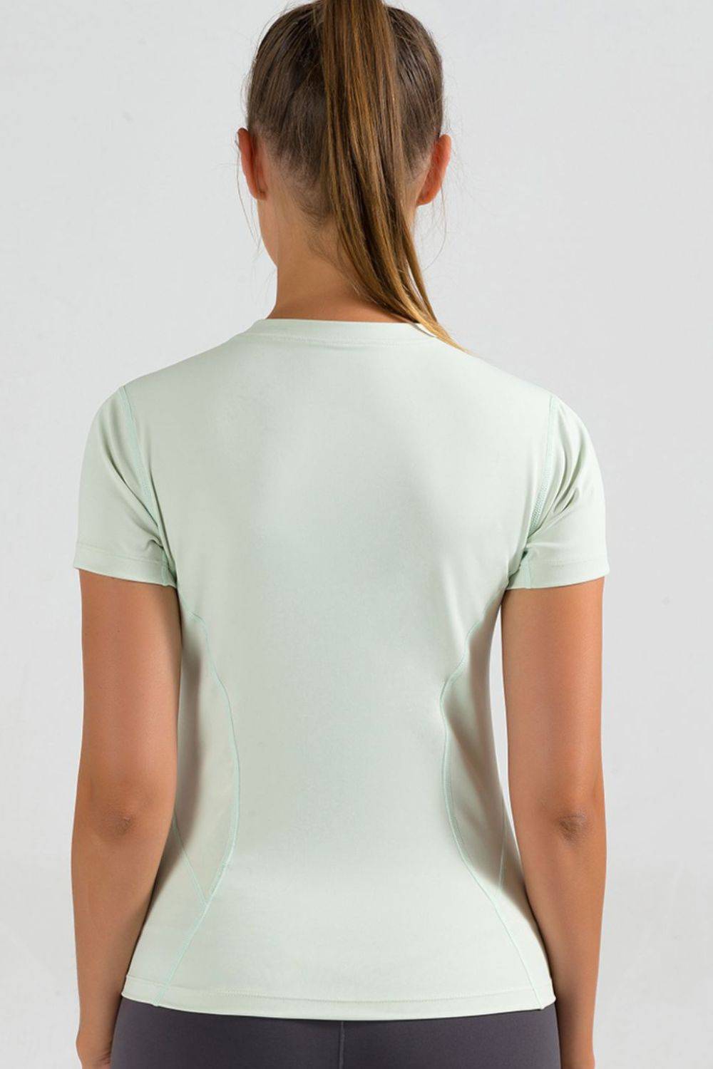 NEWYORKLISTED STYLE COLLECTION: Round Neck Short Sleeve Sports T-Shirt - NEWYORKLISTED