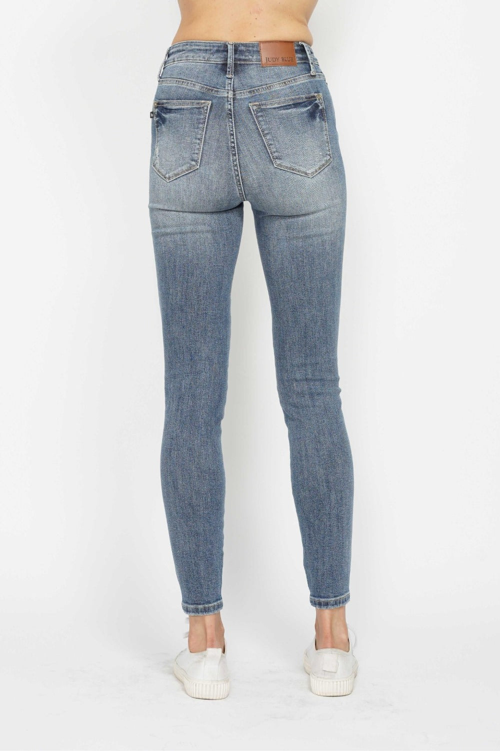 NEWYORKLISTED STYLE COLLECTION: Full Size Tummy Control Contrast Wash Skinny Jeans - NEWYORKLISTED