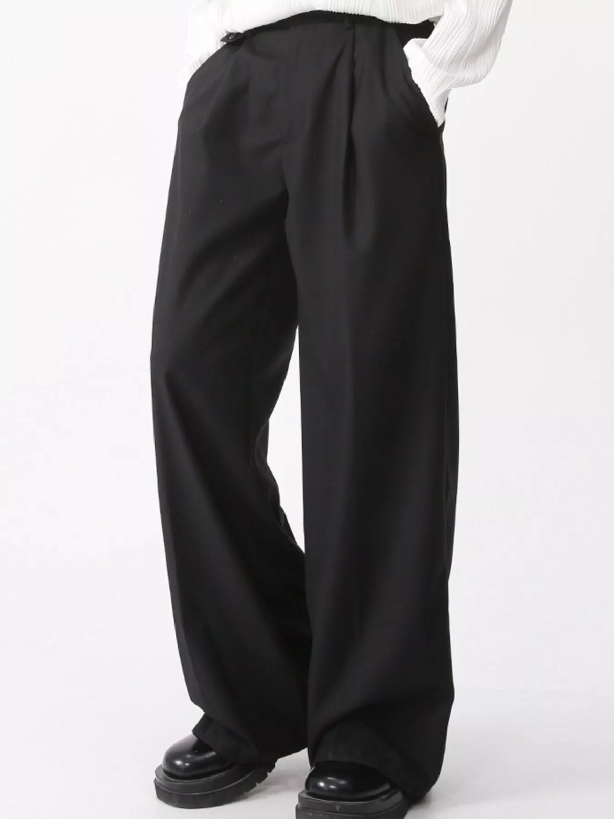 NEWYORKLISTED ATLAS MEN'S COLLECTION – Men's high-waisted wide-leg adjustable trousers, product image 1